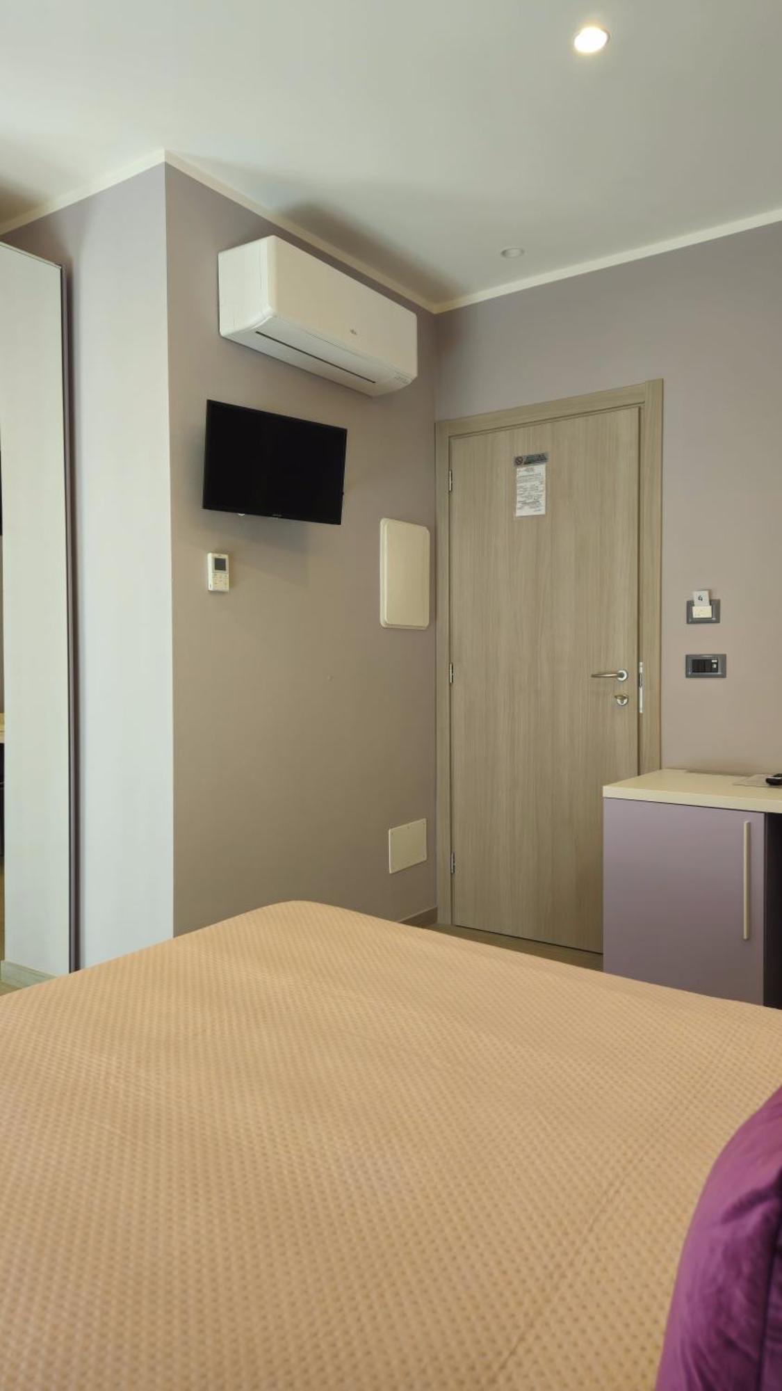 Real Rooms Dalia ลาสเปเซีย ภายนอก รูปภาพ