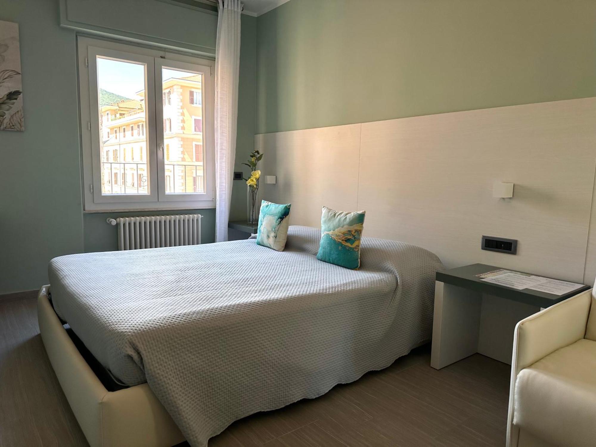 Real Rooms Dalia ลาสเปเซีย ภายนอก รูปภาพ